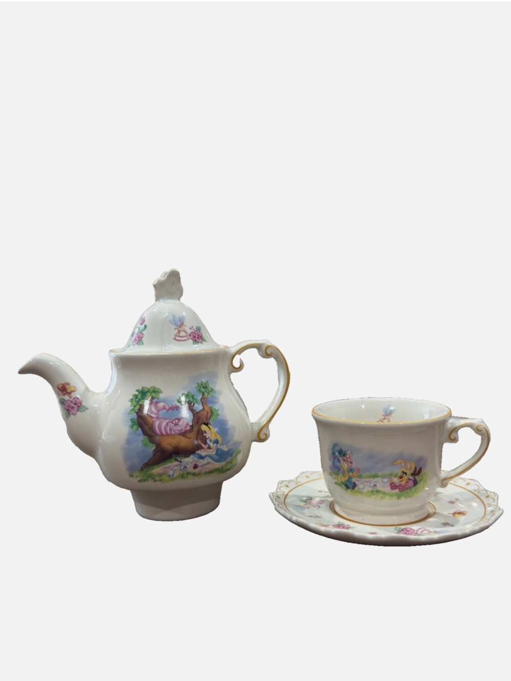 Disney Parks Alice in Wonderland tea for one set teacup, teapot, and saucer